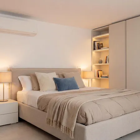 Dimora Del Conte - Modern & Spacious - Historic Center דירה *