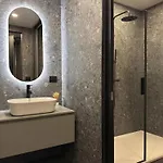 Dimora Del Conte - Modern & Spacious - Historic Center 아파트
