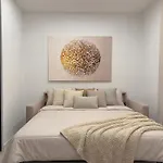 Dimora Del Conte - Modern & Spacious - Historic Center 아파트 베로나