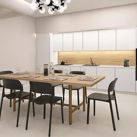 Dimora Del Conte - Modern & Spacious Apartment - Historic Center Verona アパート *